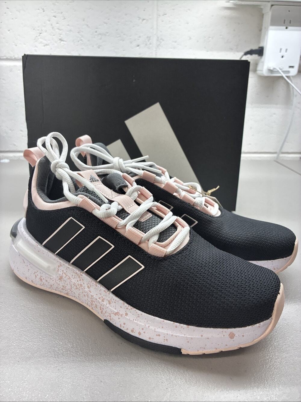 adidas Racer TR23 Cloudfoam Women's 6 Black/Pink/White. Athletic Shoes IH2333